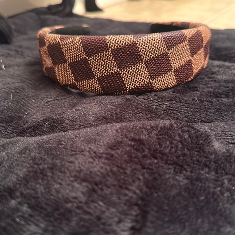 Checkerboard headband
